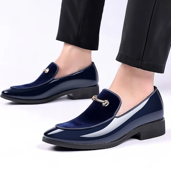 Moški Čevlji za Stranke Black Patent Čevelj za Moške Elegantne italijanski Čevlji Moški Zdrsne na Loafers Moški Plus Velikost Točke Toe Žamet Čevlji
